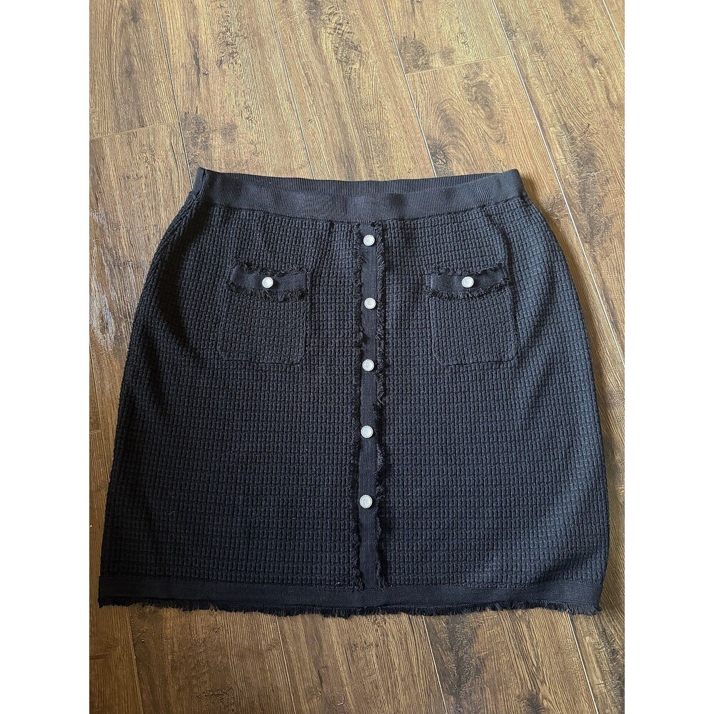 Black Adrianna Papell skirt with buttons, size XL, raw hem, NWT